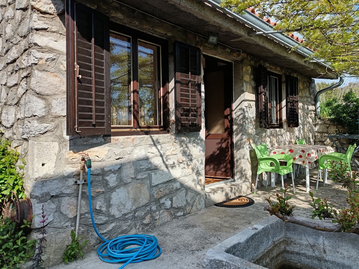 Apartment One bedroom apartment with terrace Veli Lošinj, Lošinj A-24371-a