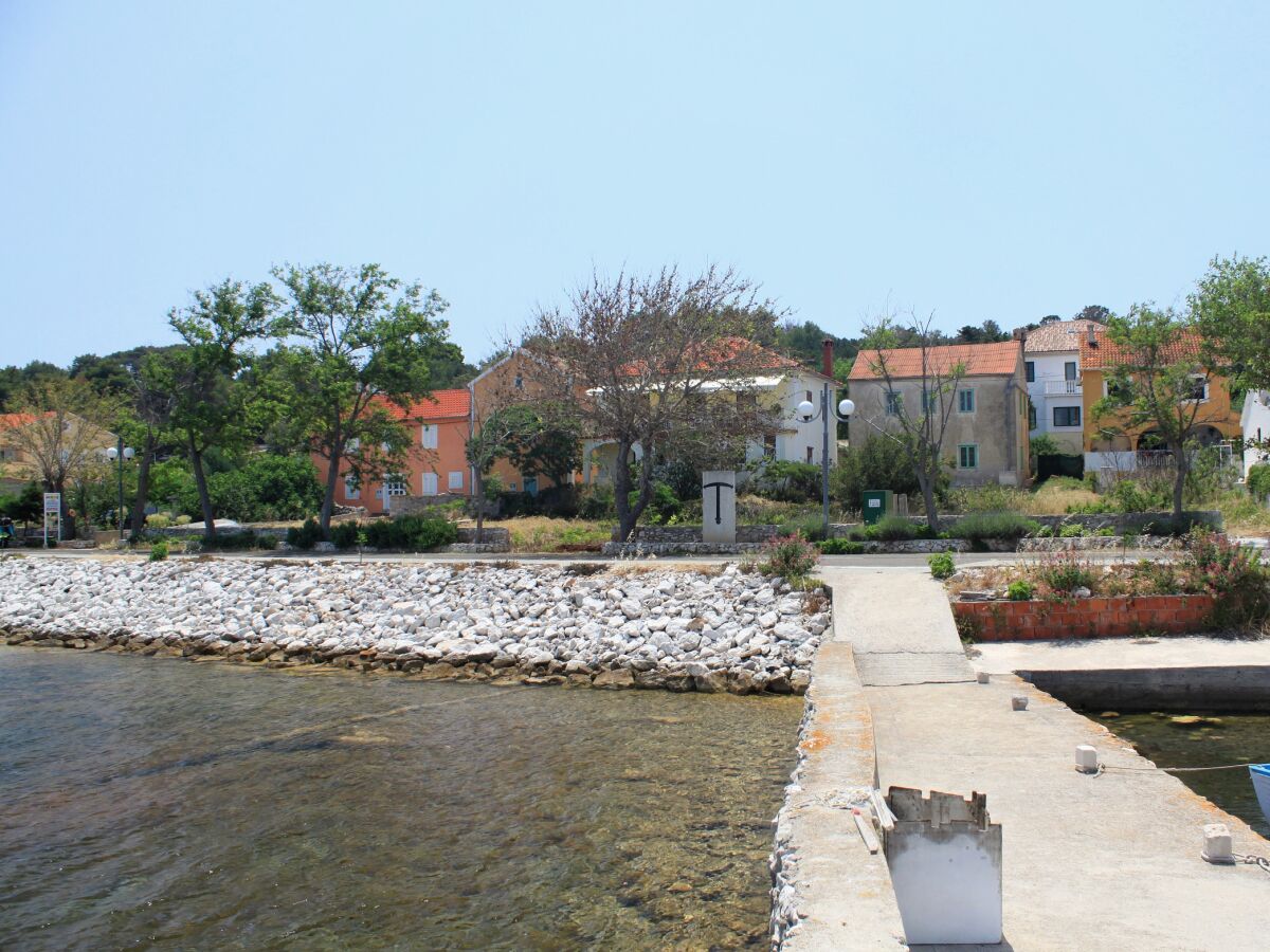 Apartment One bedroom apartment near beach Veli Rat, Dugi otok A-437-a - Outdoor photo 4