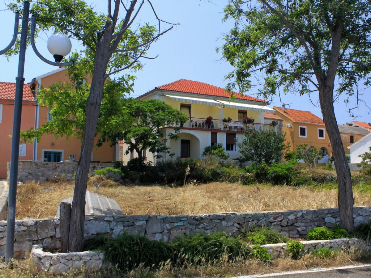 Apartment One bedroom apartment near beach Veli Rat, Dugi otok A-437-a - Outdoor photo 5