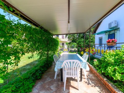 Apartment Two bedroom apartment with terrace Banjole, Pula A-2229-b - Outdoor photo 7