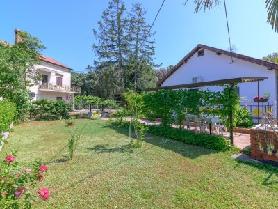 Apartment Two bedroom apartment with terrace Banjole, Pula A-2229-c - Outdoor photo 9
