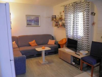 Apartment Two bedroom apartment with terrace Mirca, Brač A-2838-b - Outdoor photo 7