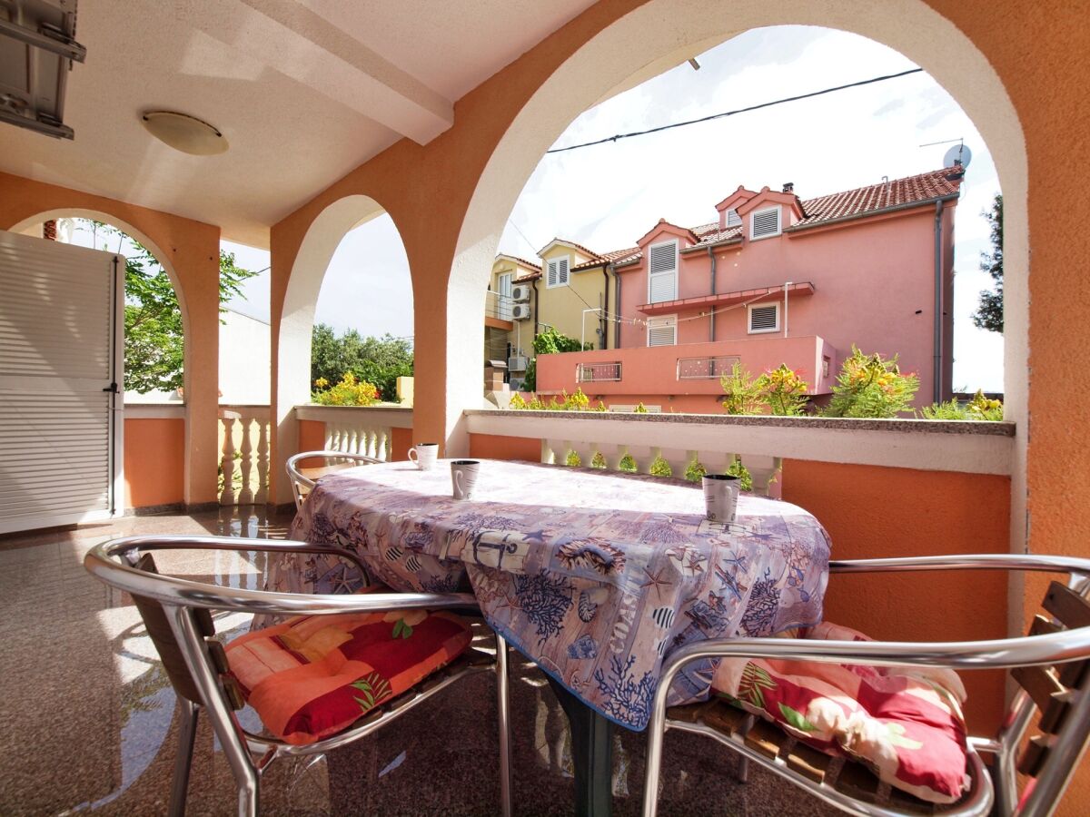 Apartment One bedroom apartment near beach Srima - Vodice, Vodice A-15621-a