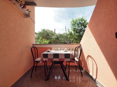 Apartment One bedroom apartment near beach Srima - Vodice, Vodice A-15621-f - Outdoor photo 10