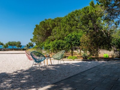 Apartment Two bedroom apartment with balcony and sea view Vir - Kozjak, Vir A-21540-a - Outdoor photo 7