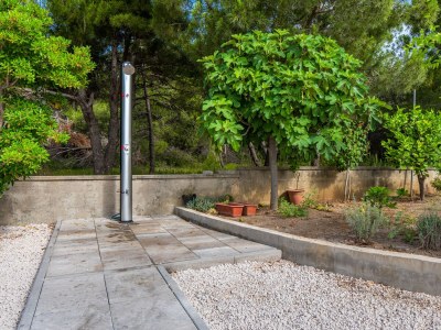 Apartment Two bedroom apartment with terrace and sea view Vir - Kozjak, Vir A-21540-d - Outdoor photo 10