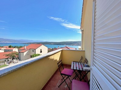 Apartment One bedroom apartment with balcony and sea view Čižići, Krk A-22046-d - Outdoor photo 23