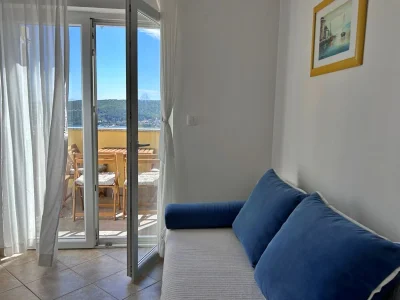 Apartment Two bedroom apartment with balcony and sea view Čižići, Krk A-22046-e in Dobrinj - Apartment