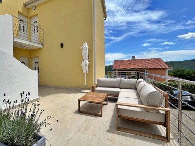 Apartment Two bedroom apartment with balcony and sea view Čižići, Krk A-22046-e - Outdoor photo 9