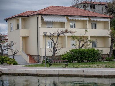 Apartment Two bedroom apartment with terrace and sea view Supetarska Draga - Donja, Rab A-11769-e - Outdoor photo 2