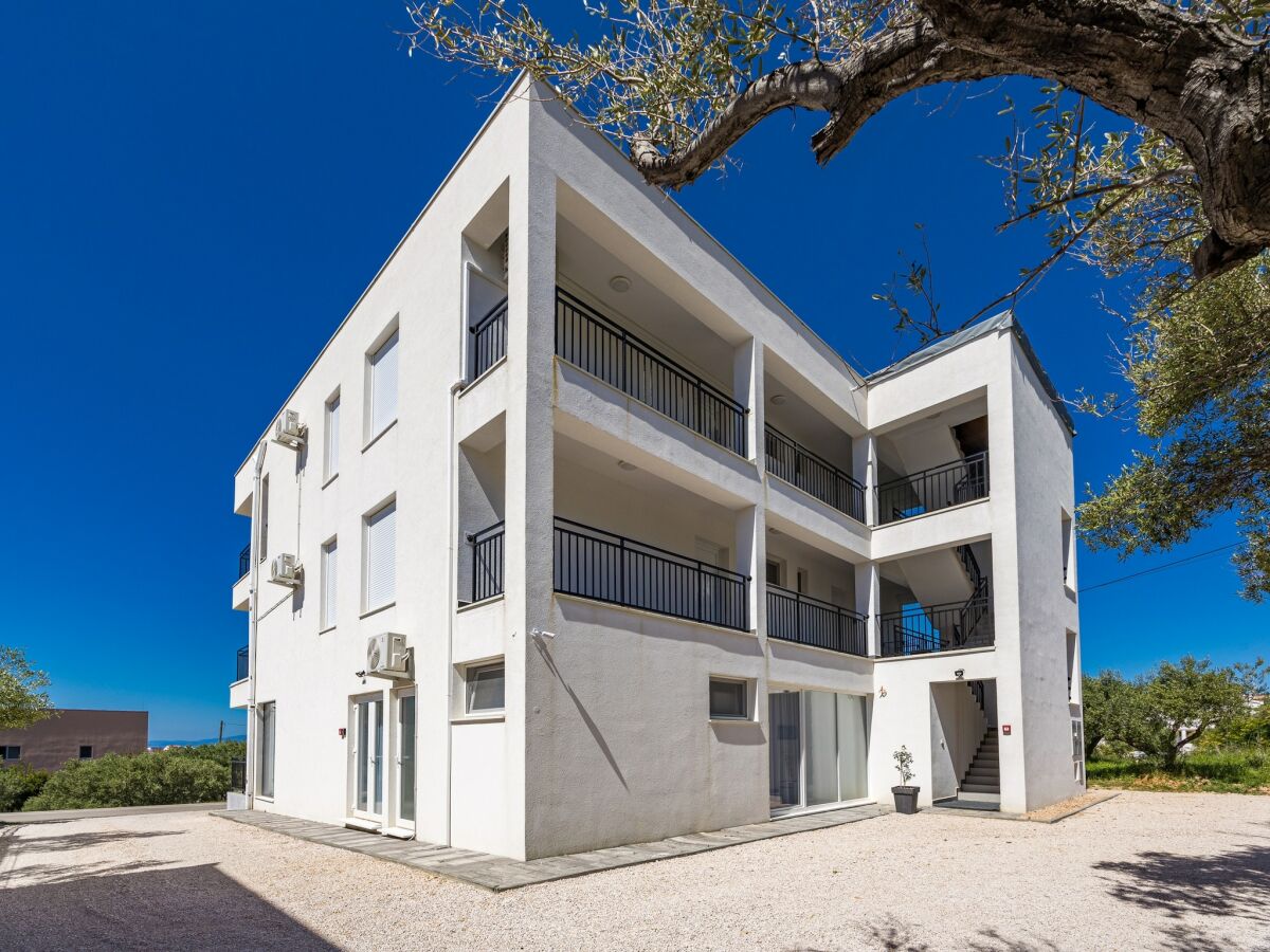 Apartment Moderne Wohnung, 300 m vom Strand entfernt - Outdoor photo 2