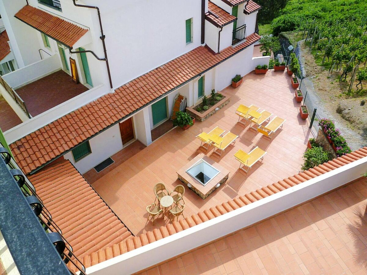 Holiday park Apartment in Pietra Ligure - Outdoor photo 4