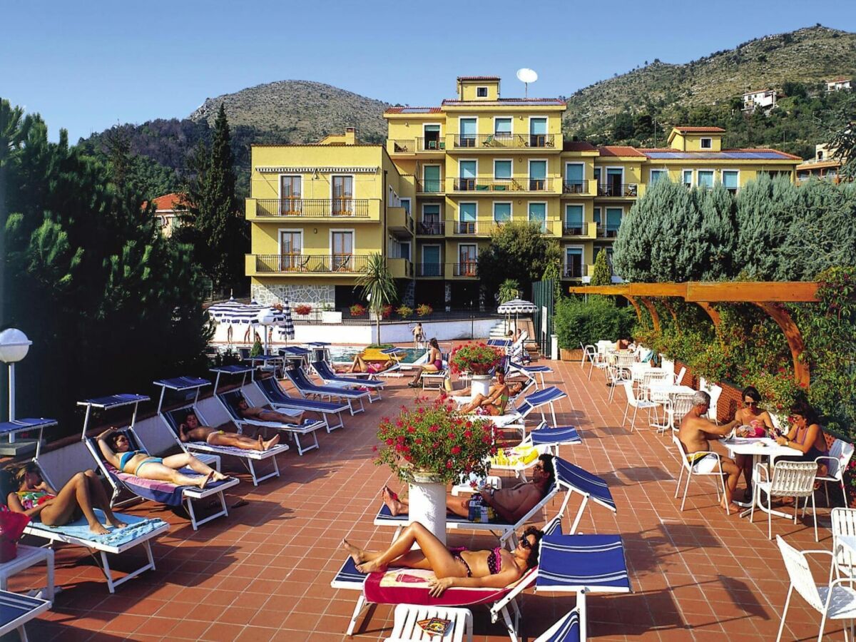 Holiday park Apartment in Pietra Ligure with balcony or terrace-formerly TUI Ferienhaus - Outdoor photo 3