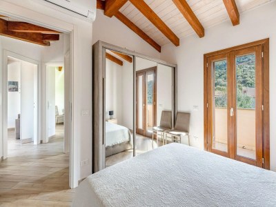 Apartment Air-conditioned penthouse with terrace and parking - Features photo 29