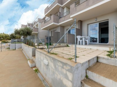Apartment Air-conditioned, in residence, with pool and patio - Outdoor photo 4