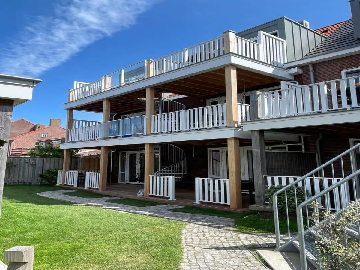 Apartment Lodge mit schönem Blick auf den Garten - Outdoor photo 2