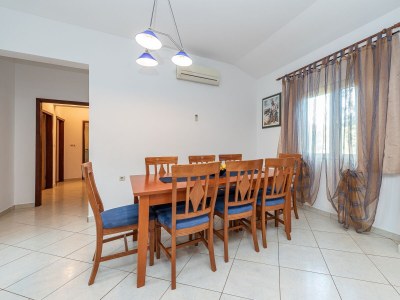 Apartment Four-bedroom apartment near beach Vir - Lozice, Vir A-18576-b - Outdoor photo 7