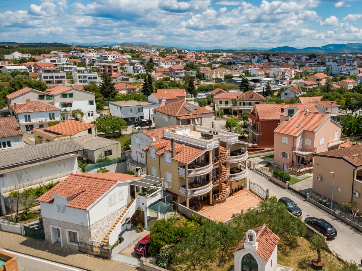 Apartment One bedroom apartment with terrace Vodice A-13973-c - Outdoor photo 3