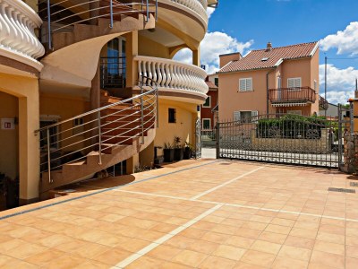 Apartment One bedroom apartment with terrace Vodice A-13973-c - Outdoor photo 13