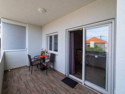 Apartment Villa by Bacina Lakes for 25 Guests in Zadar - Apartment