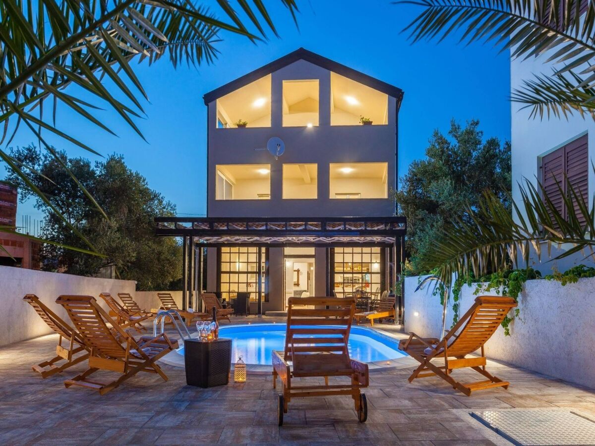 Holiday house Villa near Zadar for 16 Guests