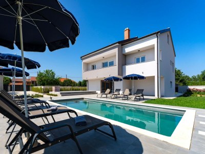 Holiday house Villa with Pool and Sauna in Galovac in Galovac - Holiday house