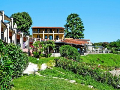 Holiday park Apartment in Manerba with barbecue - Outdoor photo 12