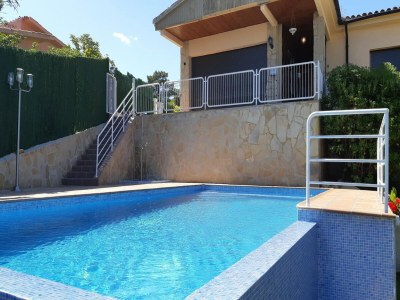Villa Relaxing villa with garden near Lloret de Mar in Lloret de Mar - Villa