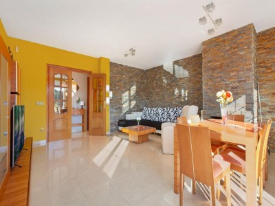 Villa Villa in Aiguaviva Park mit privatem Pool - Features photo 16