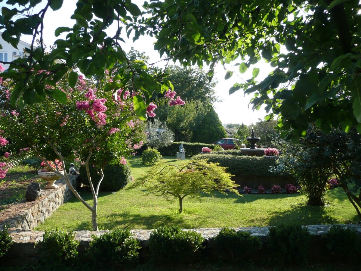 Apartment Two bedroom apartment with terrace Malinska, Krk A-19296-a - Outdoor photo 5
