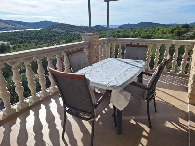 Apartment Two bedroom apartment with terrace and sea view Grebaštica, Šibenik A-24934-b in Šibenik - Apartment