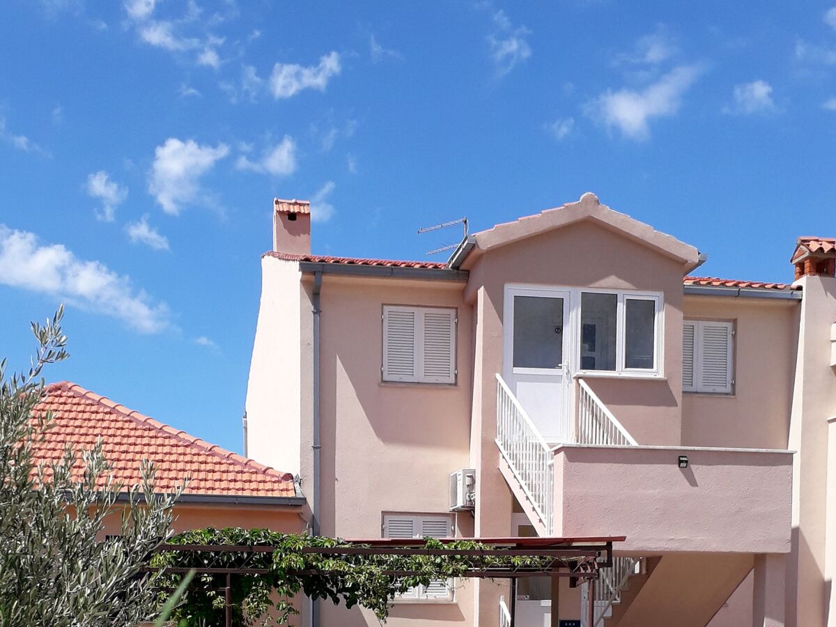 Apartment Two bedroom apartment near beach Podstrana, Split A-14993-b - Outdoor photo 2