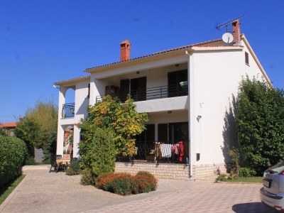 Apartment One bedroom apartment with terrace Valbandon, Fažana A-7304-a - Outdoor photo 2
