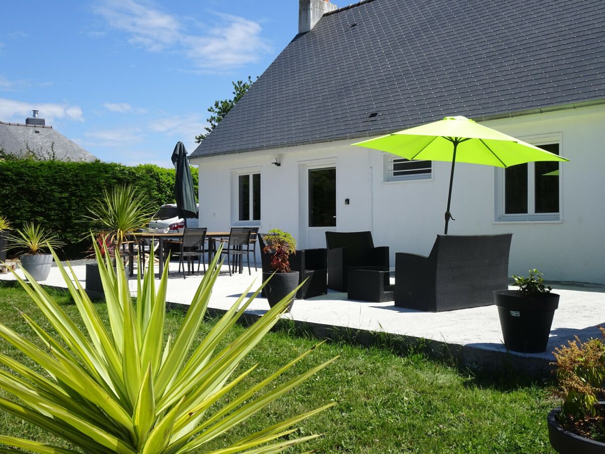 Holiday house Komfortabler Bungalow, Rosa Granitküste