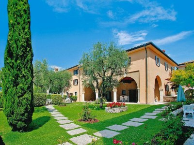 Holiday park Residence La Filanda in Costermano - Outdoor photo 11