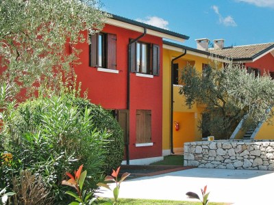 Holiday park Apartments Poiano in Garda with pool - Outdoor photo 10