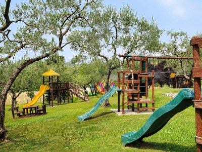 Holiday park Apartments Poiano in Garda - Outdoor photo 13
