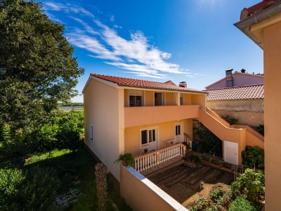 Apartment Two bedroom apartment with terrace Nin, Zadar A-6125-b - Outdoor photo 8