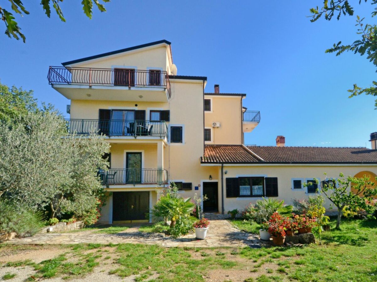 Apartment One bedroom apartment with terrace Valica, Umag A-21926-a - Outdoor photo 2