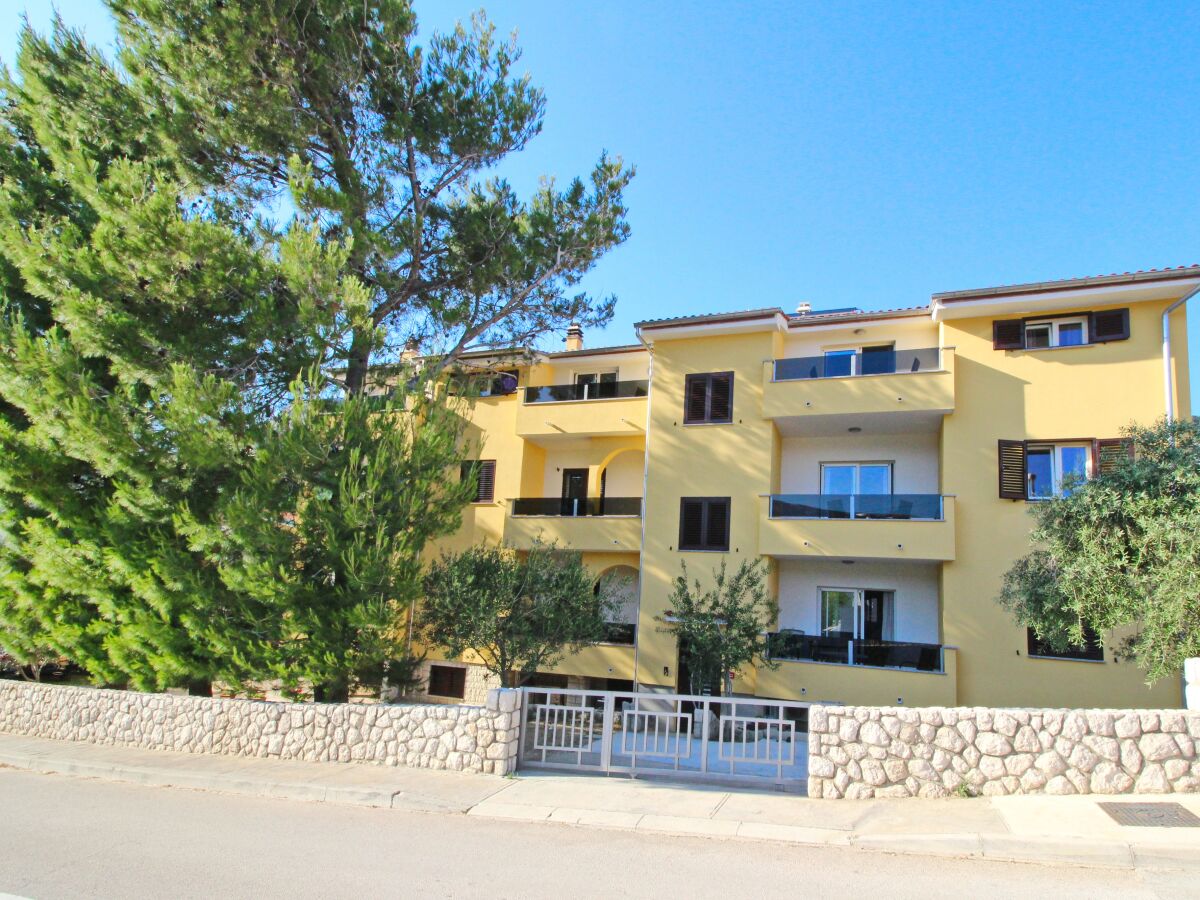 Apartment One bedroom apartment with balcony Baška, Krk A-18793-a