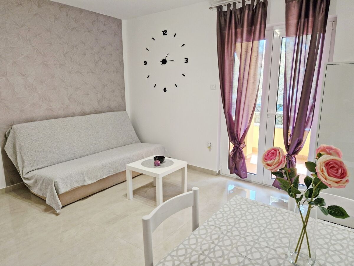 Apartment One bedroom apartment with balcony Baška, Krk A-18793-a - Outdoor photo 2