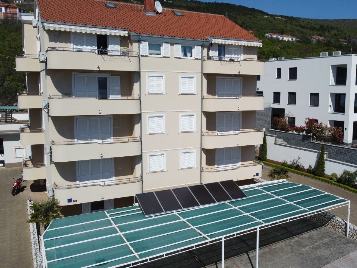 Apartment Studio flat with balcony and sea view Dramalj, Crikvenica AS-19997-d - Outdoor photo 2