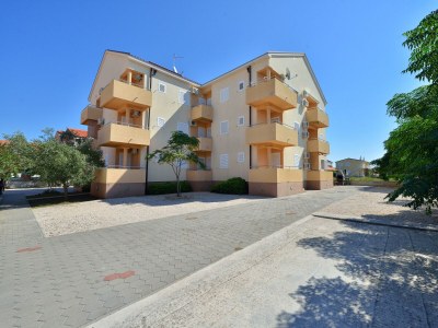 Apartment Studio flat with balcony and sea view Privlaka, Zadar AS-14816-a in Privlaka - Apartment
