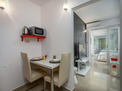Apartment Apartment in Poreč near Rock Beach - Features photo 14