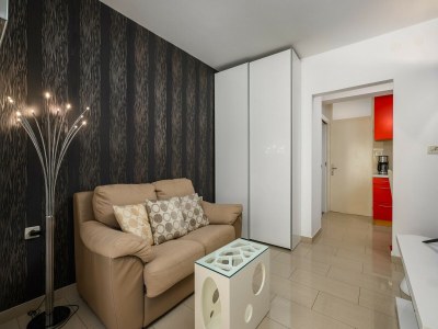 Apartment Apartment in Poreč near Rock Beach - Features photo 15