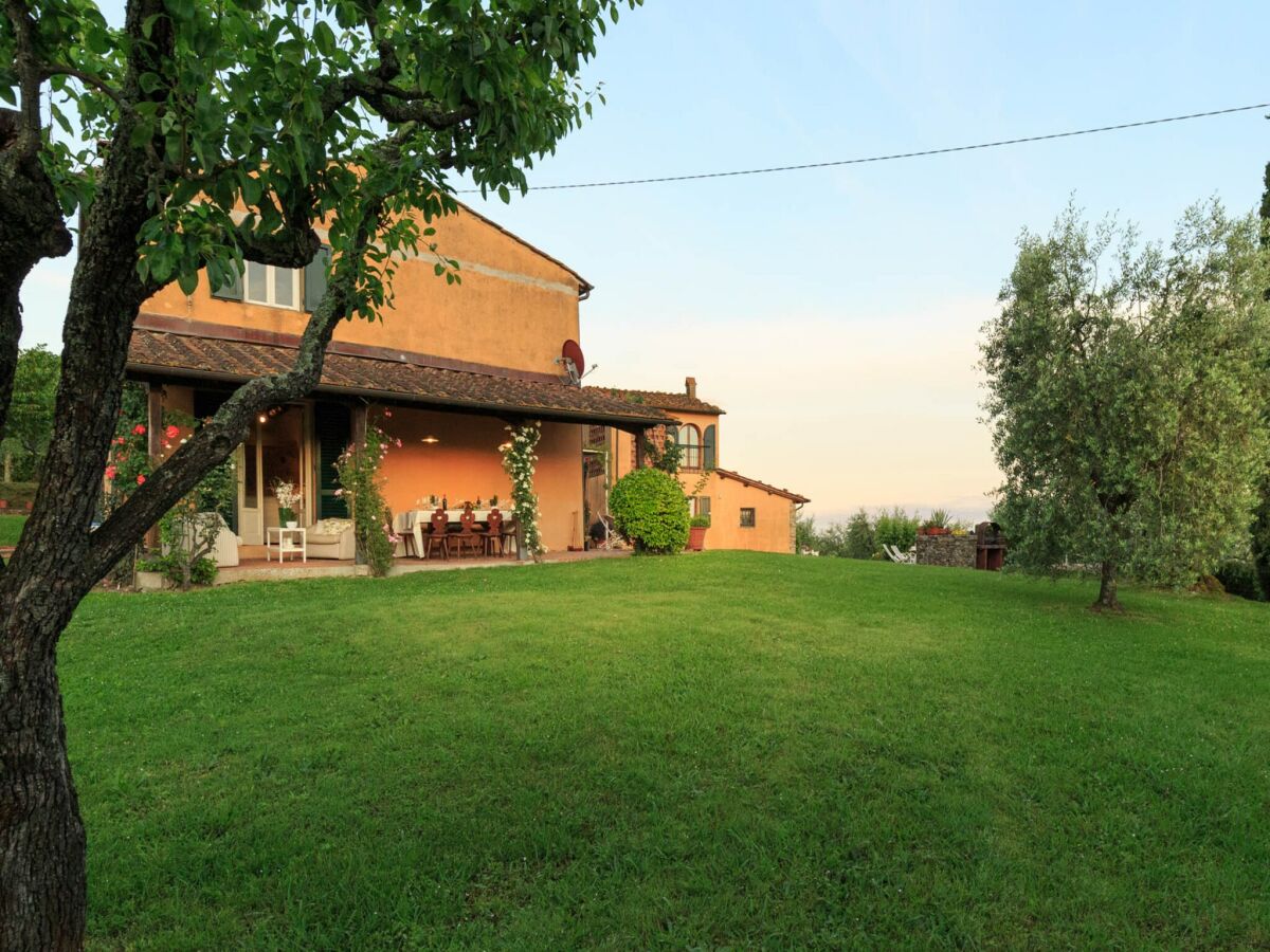 Villa Villa in Tuscany with Infinity Pool