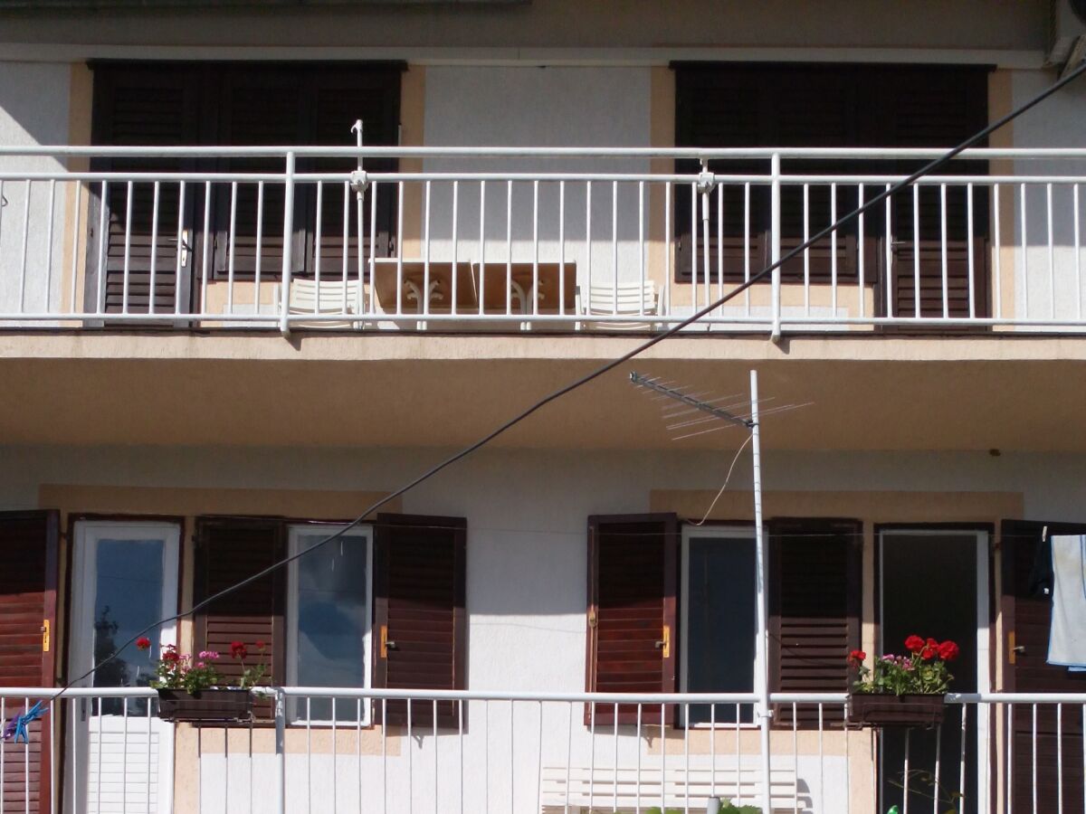 Apartment Two bedroom apartment with terrace and sea view Selce, Crikvenica A-15323-a