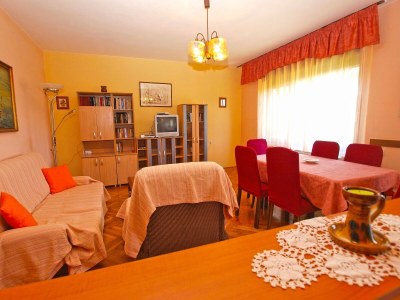 Apartment Three bedroom apartment with balcony Valbandon, Fažana A-20770-a - Outdoor photo 11