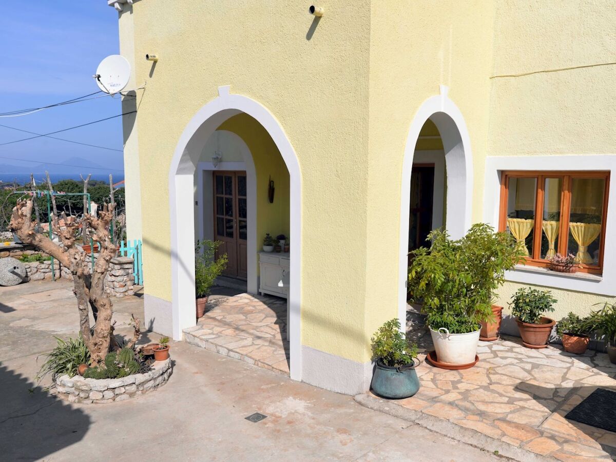 Apartment Studio flat with terrace Veli Lošinj, Lošinj AS-21185-a