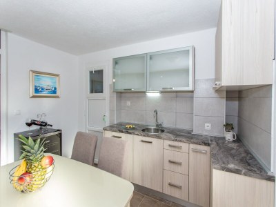 Apartment Apartments Tino- Two Bedroom Apartment with Balcony and Sea View(A1) - Features photo 11